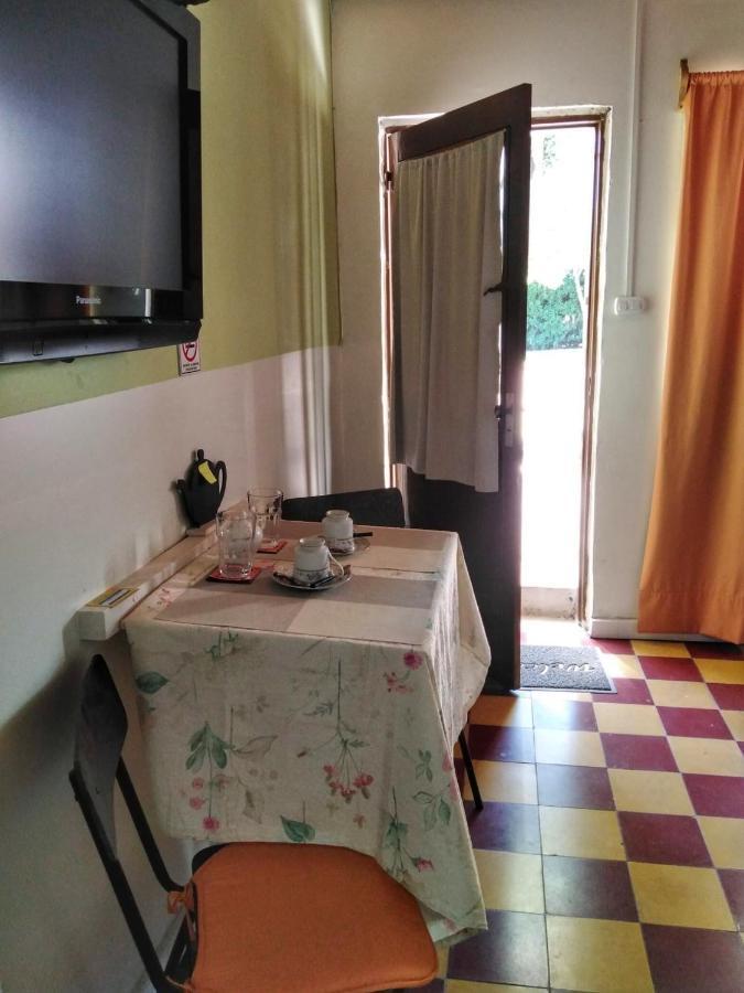 Apartamento Monoambiente Independiente En Salto Ciudad Appartement Buitenkant foto